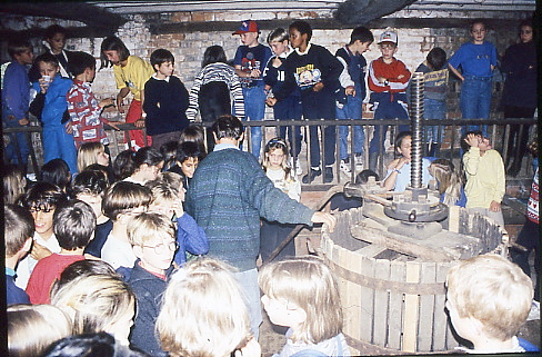 1995